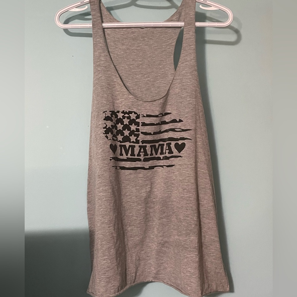 Razor Back Mama Tank 🌻🌻4 for $25 bundle🌻🌻